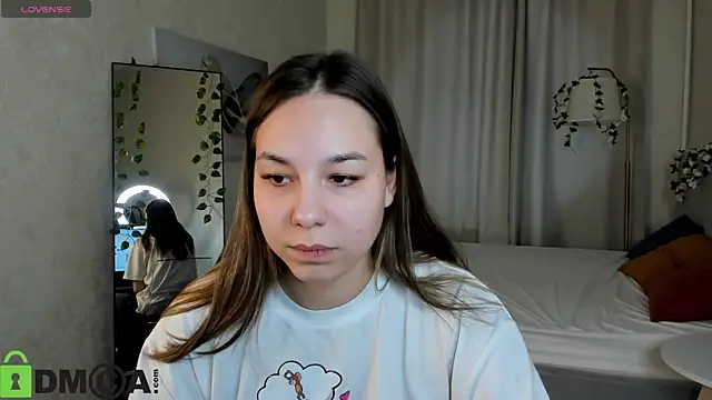 Al1ice Moures online show from February 2026 09:34:01 AM