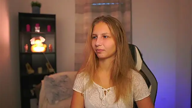 emmie murray online show from November 2025 02:11:01 PM