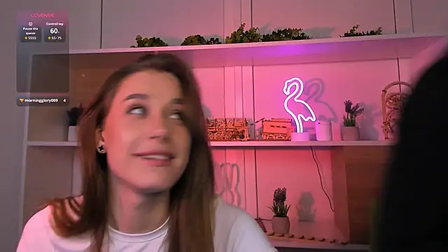 nicole muah online show from November 2025 05:15:02 PM