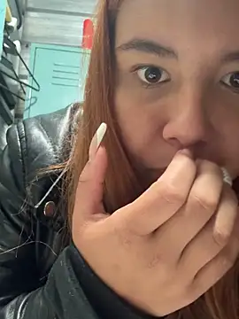 Snapshot of Violettt_hot chatting on December 2025 01:27:02 PM Violettt hot online show from December 2025 01:27:02 PM