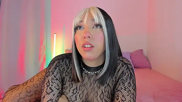 emily  walker online show from May 2026 11:34:04 PM