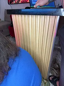 liz and thiago online show from November 2025 12:37:01 PM