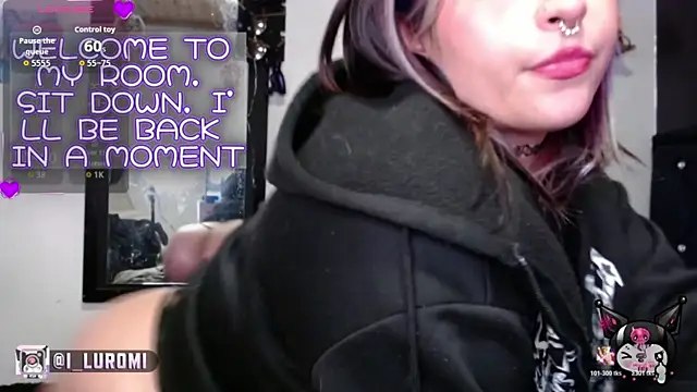 Iluromi online show from April 2026 02:31:01 PM