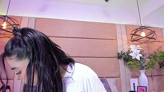 AriaBelles online show from October 2025 07:29:02 PM