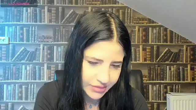 Snapshot of Malibu_J chatting on November 2025 08:13:01 AM Malibu J online show from November 2025 08:13:01 AM