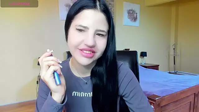 Snapshot of Malibu_J chatting on November 2025 08:35:01 AM Malibu J online show from November 2025 08:35:01 AM