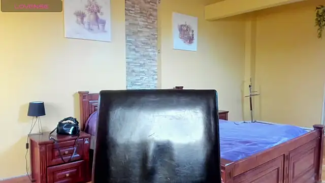 Snapshot of Malibu_J chatting on November 2025 08:24:01 AM Malibu J online show from November 2025 08:24:01 AM