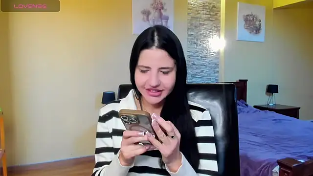 Snapshot of Malibu_J chatting on November 2025 09:42:01 AM Malibu J online show from November 2025 09:42:01 AM