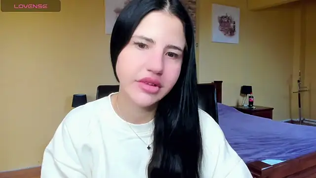 Snapshot of Malibu_J chatting on November 2025 12:05:02 PM Malibu J online show from November 2025 12:05:02 PM