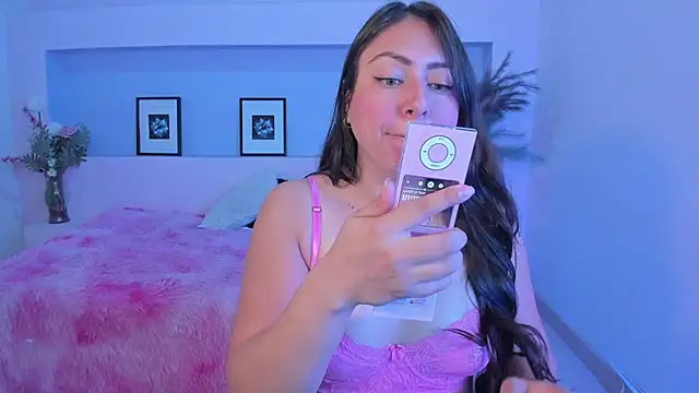 Snapshot of ZaraRosse7 chatting on October 2025 12:15:02 PM ZaraRosse7 online show from October 2025 12:15:02 PM