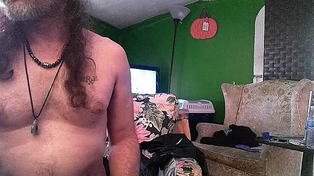 HippieDad333 online show from April 2026 10:25:02 PM