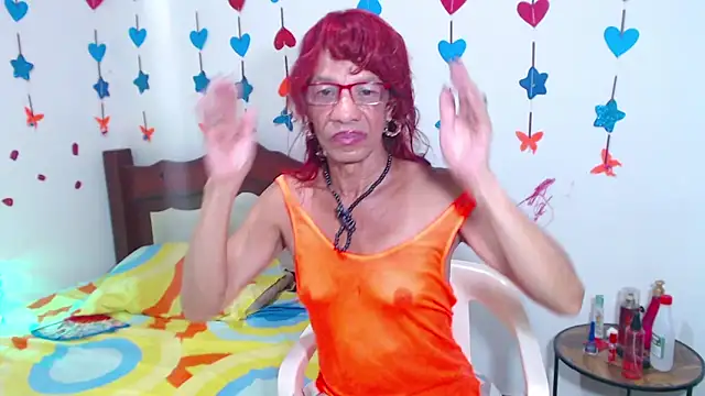 lorenacapelli online show from April 2026 12:04:01 AM