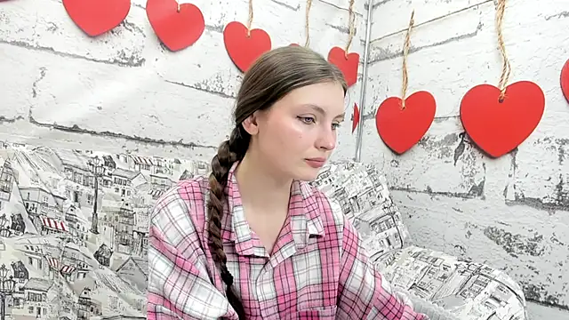 Snapshot of Shyly_Lisa chatting on September 2025 01:21:01 AM Shyly Lisa online show from September 2025 01:21:01 AM