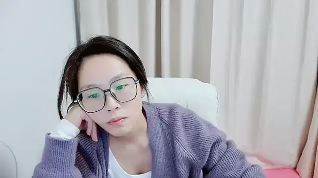 Snapshot of guai00 chatting on November 2025 01:32:01 PM guai00 online show from November 2025 01:32:01 PM