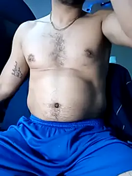 LucasGaeel online show from November 2025 09:42:01 AM