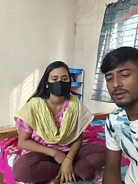 Snapshot of Love_Queen11 chatting on November 2025 08:47:01 AM Love Queen11 online show from November 2025 08:47:01 AM