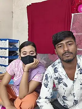 Snapshot of Love_Queen11 chatting on November 2025 03:50:01 PM Love Queen11 online show from November 2025 03:50:01 PM