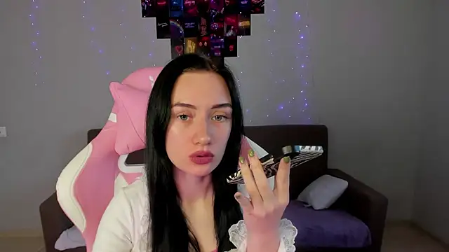 Arina Meow19 online show from November 2025 08:25:01 AM