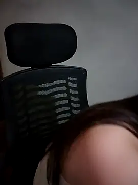 Snapshot of Meoweo_23 chatting on October 2025 10:21:02 PM Meoweo 23 online show from October 2025 10:21:02 PM