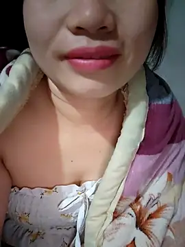 Snapshot of Meoweo_23 chatting on November 2025 10:23:01 PM Meoweo 23 online show from November 2025 10:23:01 PM