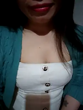 Snapshot of Meoweo_23 chatting on December 2025 01:05:02 PM Meoweo 23 online show from December 2025 01:05:02 PM