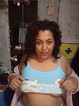 Snapshot of Lobizona chatting on June 2026 10:04:01 AM Lobizona online show from June 2026 10:04:01 AM
