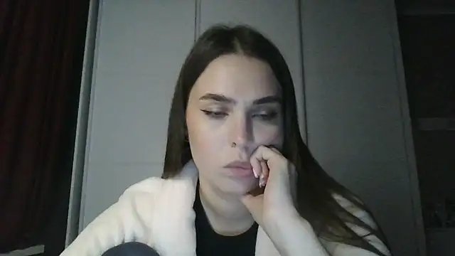 Snapshot of Miravell chatting on November 2025 07:12:02 PM Miravell online show from November 2025 07:12:02 PM