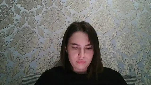 Snapshot of Miravell chatting on December 2025 11:21:01 PM Miravell online show from December 2025 11:21:01 PM