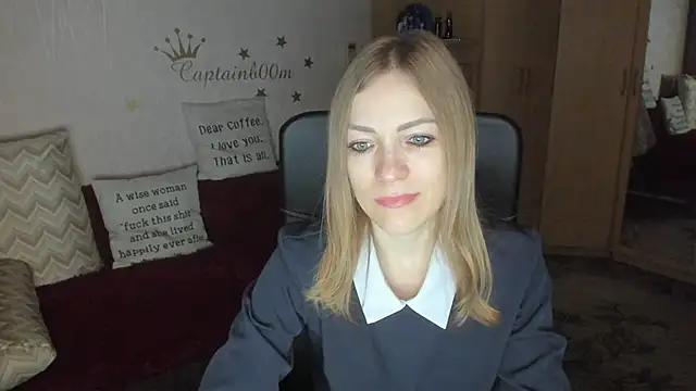 Tiffany Bates online show from November 2025 03:20:02 AM