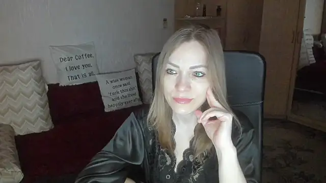 Tiffany Bates online show from March 2026 03:23:01 AM