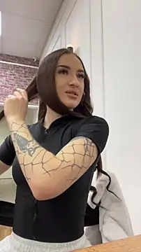 Luna Olsen online show from February 2026 03:54:01 AM