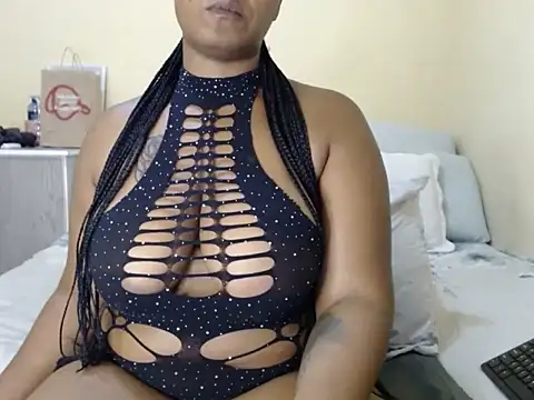 Snapshot of HORNYMELONS22xx chatting on November 2025 06:32:01 PM HORNYMELONS22xx online show from November 2025 06:32:01 PM