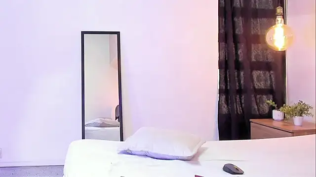 Snapshot of KelaniSilva chatting on April 2026 07:07:02 PM KelaniSilva online show from April 2026 07:07:02 PM