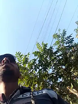 LesserUpset online show from November 2025 01:55:02 AM