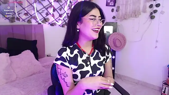 isa bunny18 online show from October 2025 03:25:01 AM