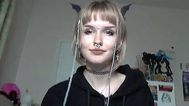 Paradoxy  online show from April 2026 08:22:02 PM