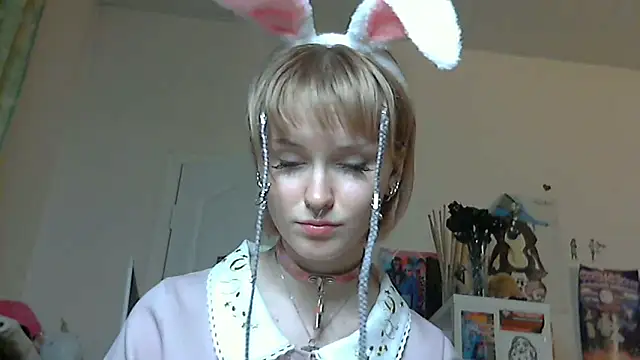 Snapshot of Paradoxy_ chatting on May 2026 08:03:02 PM Paradoxy online show from May 2026 08:03:02 PM