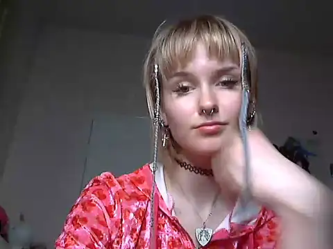 Snapshot of Paradoxy_ chatting on May 2026 07:54:01 PM Paradoxy online show from May 2026 07:54:01 PM