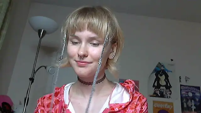 Snapshot of Paradoxy_ chatting on June 2026 07:46:01 PM Paradoxy online show from June 2026 07:46:01 PM