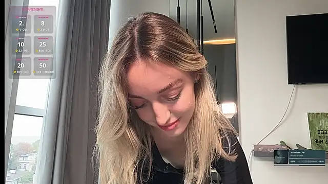 SophieBelll online show from October 2025 10:41:02 AM