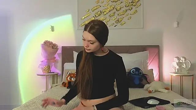 Nicole Broown  online show from January 2026 09:02:02 PM