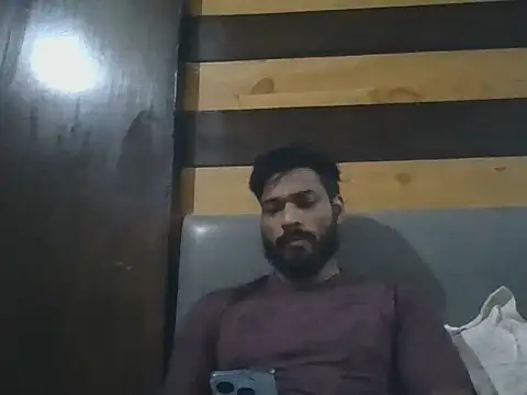 Raw12499 online show from November 2025 03:33:02 PM