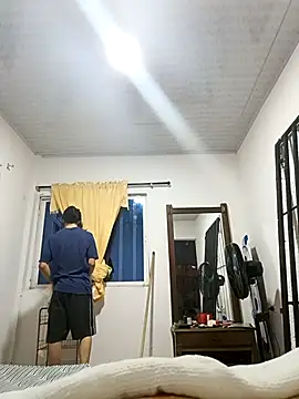 Snapshot of SoftieUwU chatting on October 2025 05:46:01 AM SoftieUwU online show from October 2025 05:46:01 AM