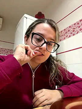 katiaa lovv online show from January 2026 06:22:02 PM