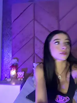 Snapshot of ChloeRosses chatting on February 2026 11:50:02 PM ChloeRosses online show from February 2026 11:50:02 PM