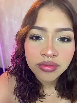 Snapshot of Mia_Valmont chatting on December 2025 01:42:01 PM Mia Valmont online show from December 2025 01:42:01 PM