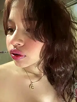 Snapshot of Mia_Valmont chatting on December 2025 01:37:02 PM Mia Valmont online show from December 2025 01:37:02 PM