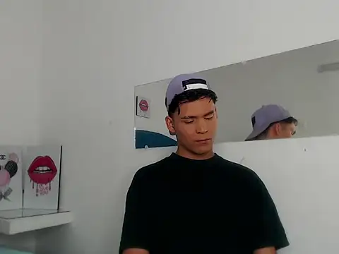 Aaron Foxxx online show from November 2025 05:29:02 PM