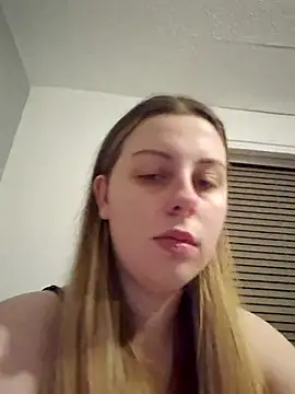 Snapshot of Brutal_brunettexx chatting on October 2025 09:45:01 PM Brutal brunettexx online show from October 2025 09:45:01 PM