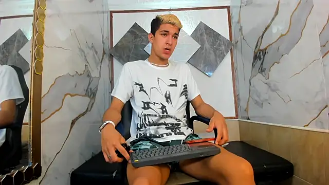 Stiben boy online show from October 2025 07:00:01 PM